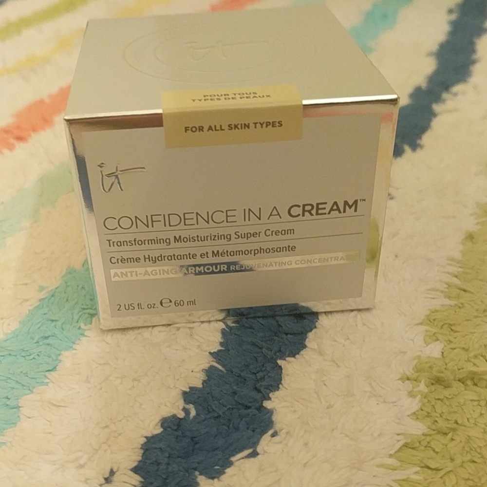 IT Cosmetics Confidence In A Cream